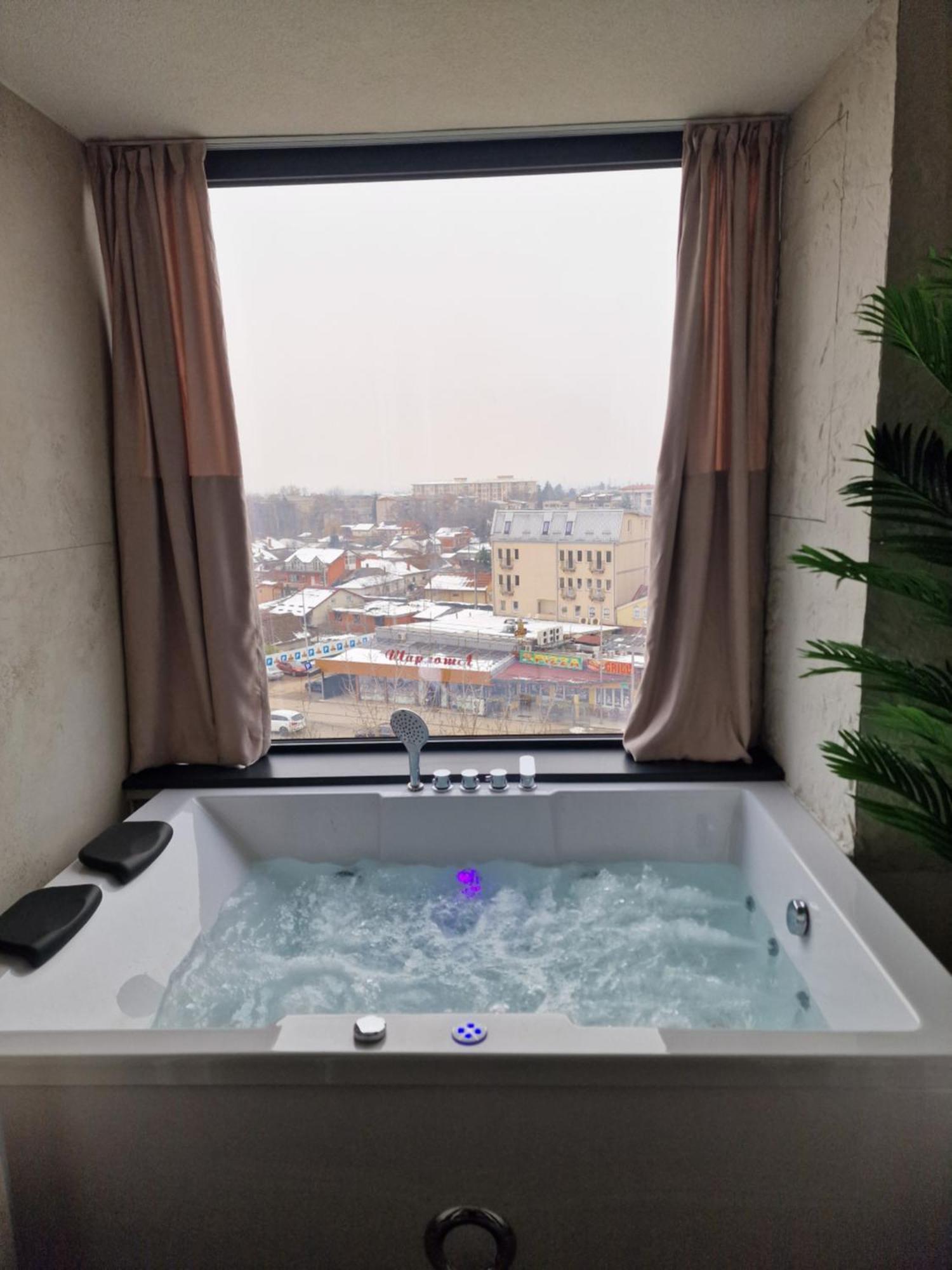 Petkov5Ki.Luxuryapartments Skopje Rum bild